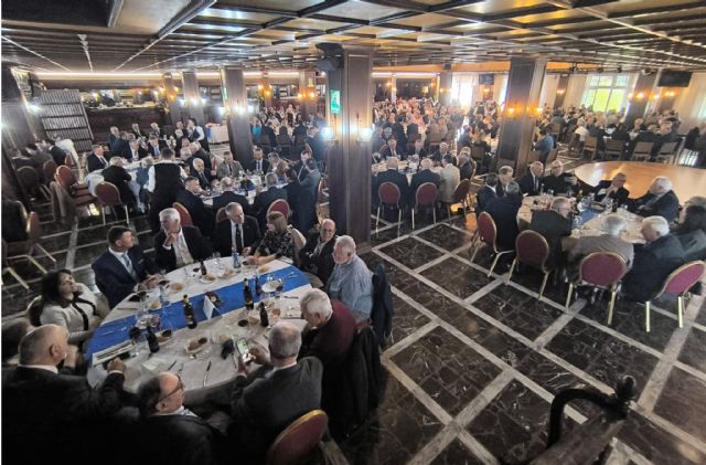 La sociedad cartagenera rinde un multitudinario homenaje a Damián Romero por su jubilación como comisario de la Policía Nacional de Cartagena - 5, Foto 5