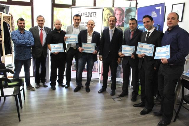 Los creadores de un sensor para vehículos, un juego de fútbol para móvil y un centro de I+D+i reciben los premios ´Emprendedor del mes´ - 1, Foto 1