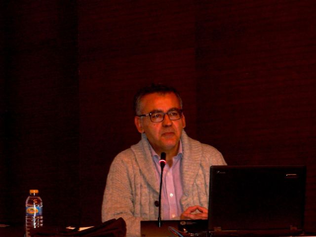 Sánchez Conesa diserta sobre las Leyendas de la Inquisición en el Campo de Cartagena, dentro del curso de Tradiciones Populares - 1, Foto 1