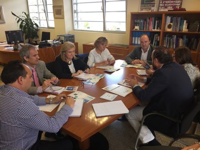 La Comunidad estudia las demandas de los empresarios de bebidas espirituosas - 1, Foto 1