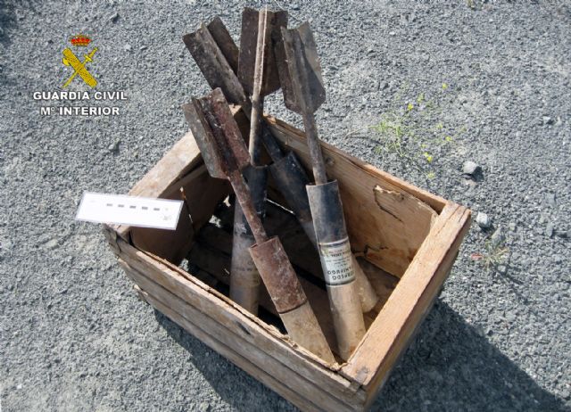 La Guardia Civil desactiva cerca de un centenar de artefactos explosivos en Cieza - 3, Foto 3