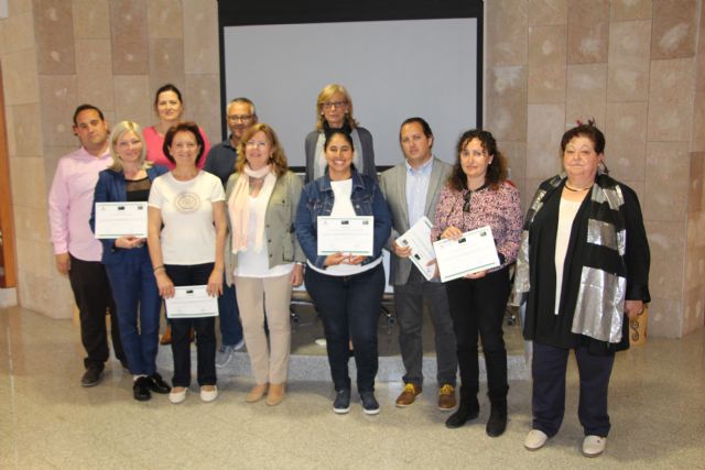 Finalizan los cursos de reflexología podal, Estrategias de intervención e ingles inicial II - 3, Foto 3