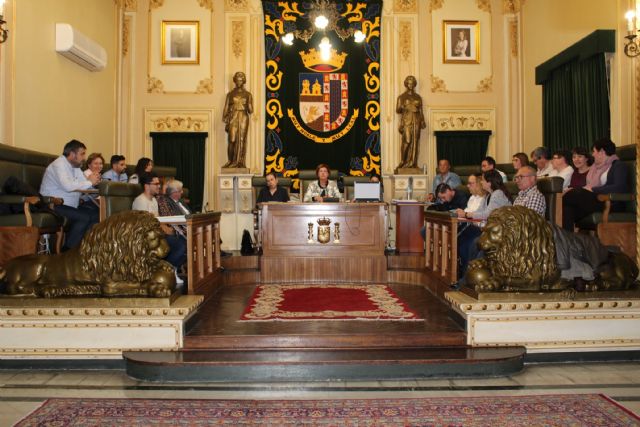 El pleno apoya el impulso del enoturismo como formación profesional - 1, Foto 1