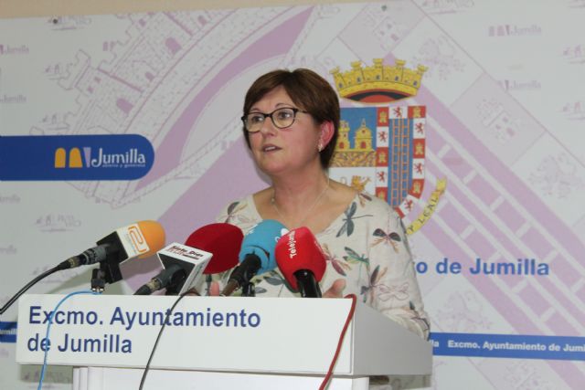 Juana Guardiola: Recurrir a contratos para el mantenimiento de los jardines es absolutamente necesario - 1, Foto 1