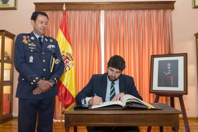 Fernando López Miras realiza una visita a las instalaciones de la Academia General del Aire de San Javier - 2, Foto 2