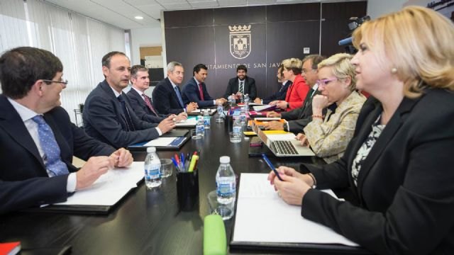 Consejo de Gobierno en San Javier, Foto 1