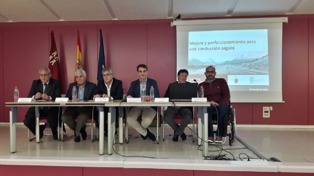 La Comunidad forma a 146 empleados públicos en materia de conducción segura en 2018 - 1, Foto 1