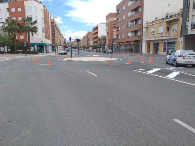 Lorca lleva a cabo labores de repintado de las señales horizontales durante los últimos días - 2, Foto 2