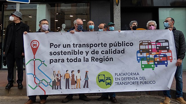 Vecinos de Puente Tocinos se manifiestan por la movilidad sostenible y la mejora del transporte público - 3, Foto 3