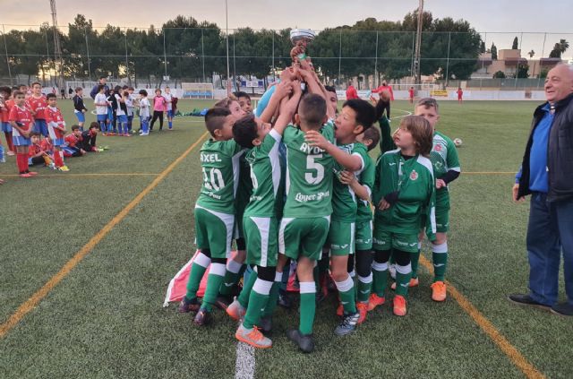 E.F. Balsicas y C.D. Algar los mejores en el Torneo de Copa de Fútbol Base - 1, Foto 1