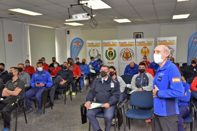 El 54° campeonato nacional militar de paracidismo despega desde la base aérea de alcantarilla - 2, Foto 2