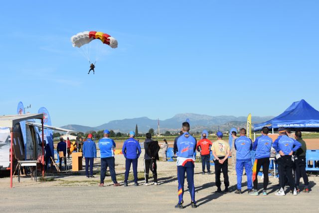 El 54° campeonato nacional militar de paracidismo despega desde la base aérea de alcantarilla - 3, Foto 3