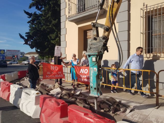 Protestas en Espinardo ante el inicio de las obras de movilidad - 1, Foto 1