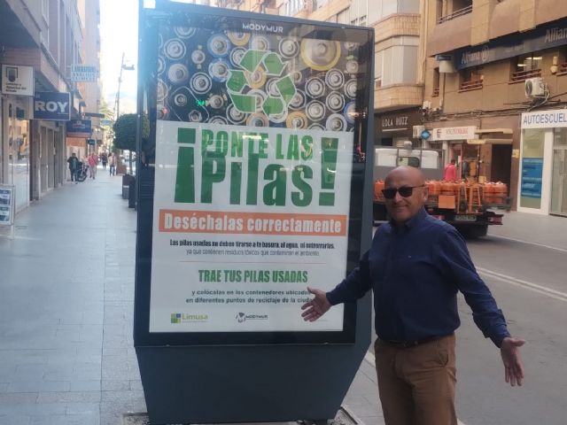 La izquierda demanda en Pleno una ordenanza que regule la colocación de elementos publicitarios en Lorca - 1, Foto 1