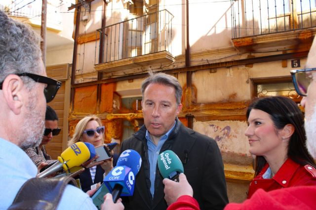 El alcalde anuncia la construcción de 11 viviendas y 11 aparcamientos en un solar del casco antiguo de Lorca - 1, Foto 1