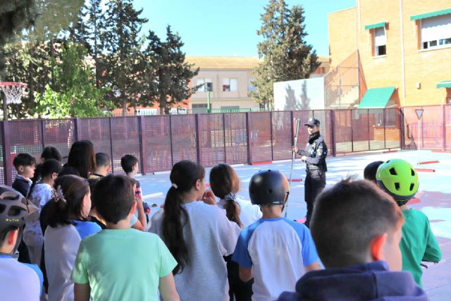 Un total de 1.758 escolares del municipio realizan actividades de educación vial gracias a la Policía Local de Puerto Lumbreras - 2, Foto 2