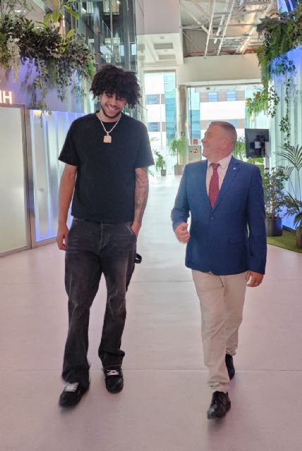 Izan Almansa: Irme a Australia me ha cambiado la vida. Ahora soy mucho mejor jugador - 1, Foto 1