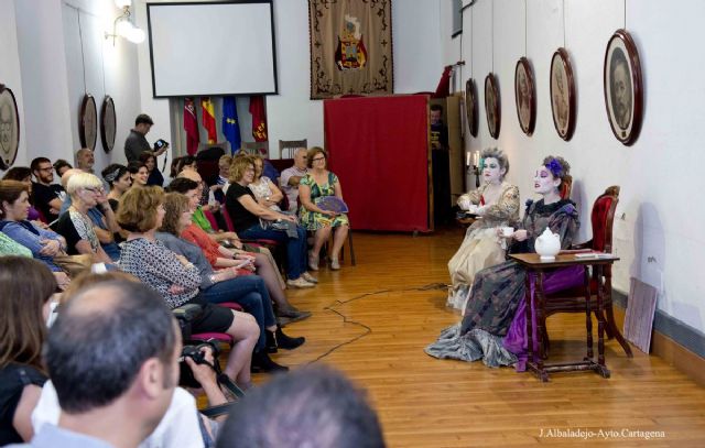 Humor y filosofía se dieron la mano en la obra teatral Té con Kant, del Mucho Más Mayo - 3, Foto 3