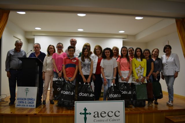 Cincuenta escolares participan en el Certamen de Creación Literaria organizado por AECC - 1, Foto 1
