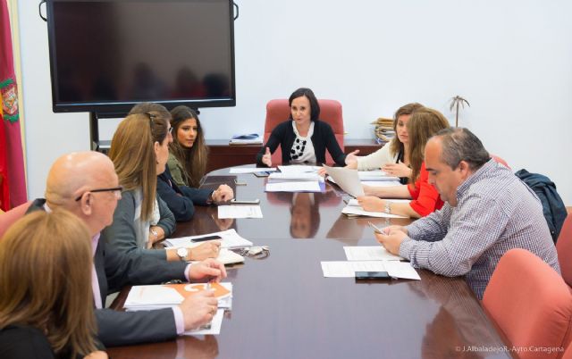 Adjudicado por dos años el servicio de respiro familiar en el domicilio - 3, Foto 3
