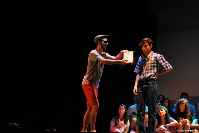 Premio Buero a la mejor creacin colectiva para el Taller Juvenil de la Escuela de Teatro de Alhama, Foto 1