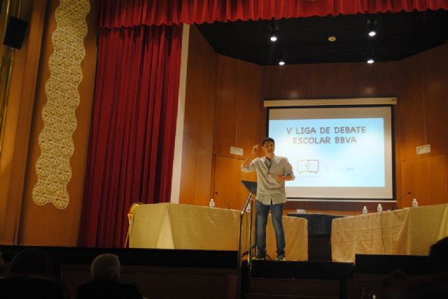 Un alumno de Torre Pacheco gana la V Edición del Concurso de Oratoria en castellano de la Liga de Debate BBVA - 2, Foto 2