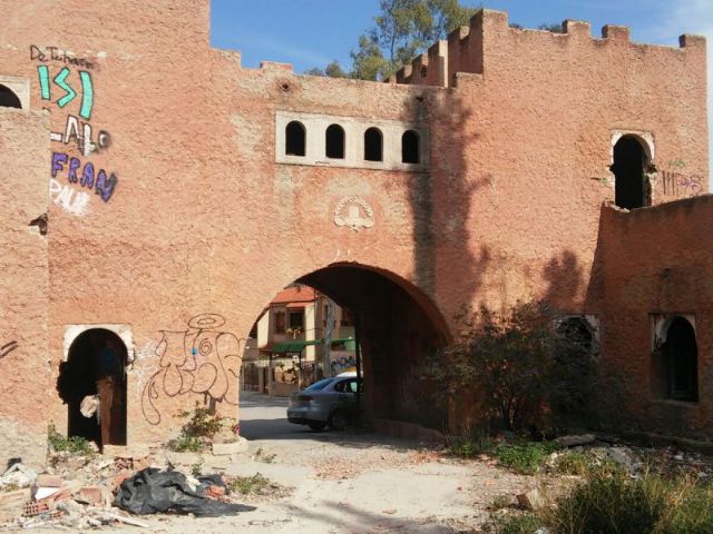 El PSOE vuelve a exigir al PP que haga cumplir la normativa de seguridad e higiene en La Quinta por el peligro actual para las viviendas y centros educativos cercanos - 1, Foto 1