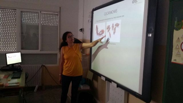 Salubridad Pública y Aguas de Jumilla ofrecen charlas en colegios para informar sobre las plagas urbanas - 3, Foto 3