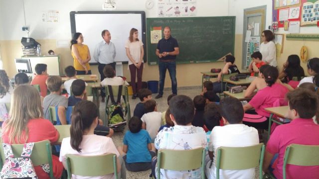Salubridad Pública y Aguas de Jumilla ofrecen charlas en colegios para informar sobre las plagas urbanas - 4, Foto 4
