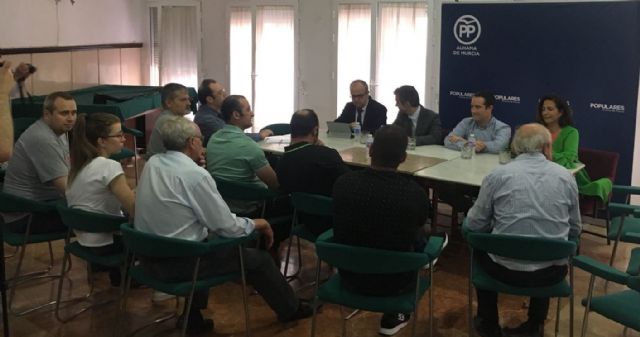 El PP mantiene un encuentro con ganaderos para escuchar sus demandas y dar respuesta a las necesidades planteadas, Foto 1