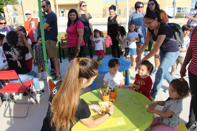 Los más pequeños disfrutan Nos vemos en el parque  con talleres lúdicos y personajes Disney - 2, Foto 2