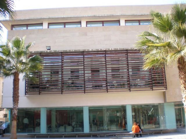 La biblioteca municipal Pilar Barnés de Lorca ofrece nuevos servicios a partir de hoy tras la entrada en la fase 2 - 1, Foto 1