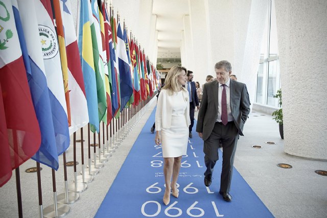 Yolanda Díaz consigna la ratificación de los convenios sobre trabajo a domicilio, violencia y acoso - 1, Foto 1