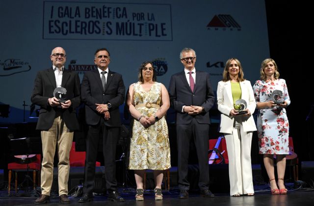 El Alcalde asiste a la I Gala Benéfica por la Esclerosis Múltiple - 2, Foto 2