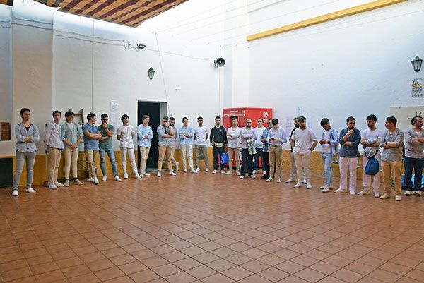 El carpintero más ilustre de la calle Arroyo recorrió la feligresía de la parroquia de San José Obrero en una emotiva procesión - 4, Foto 4