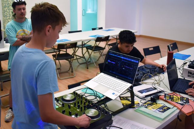 Los jóvenes torreños conocen el oficio de DJ con el proyecto Music Lab - 2, Foto 2