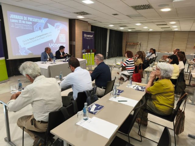 Ucomur presenta la Guía de Apoyo al Cooperativismo y a la Economía Social en la Región de Murcia - 2, Foto 2