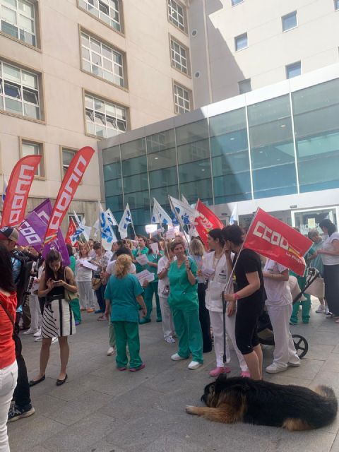 SAE y TECNOS se concentran por la reclasificación profesional en apoyo a la huelga convocada hoy en Sanidad - 5, Foto 5