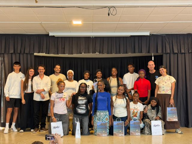 El IES Rey Carlos III de Águilas tiende puentes con el Océano Índico, dando la bienvenida a los alumnos de Mayotte - 2, Foto 2