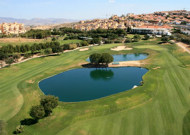 ASECOM propone un curso de iniciacin al golf para sus asociados, Foto 1