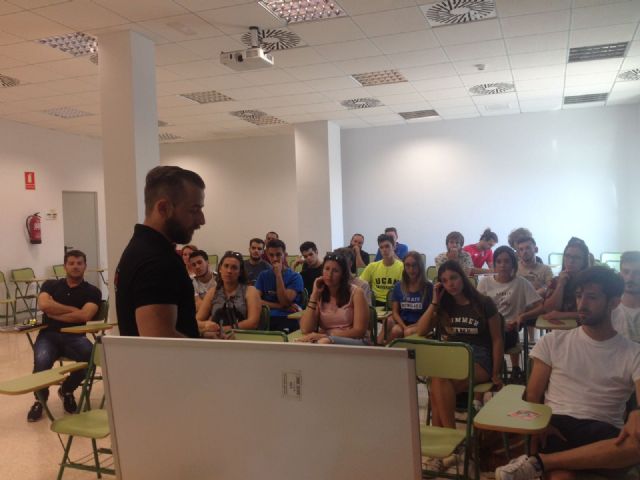 Formación para el Personal de las Piscinas Municipales - 1, Foto 1