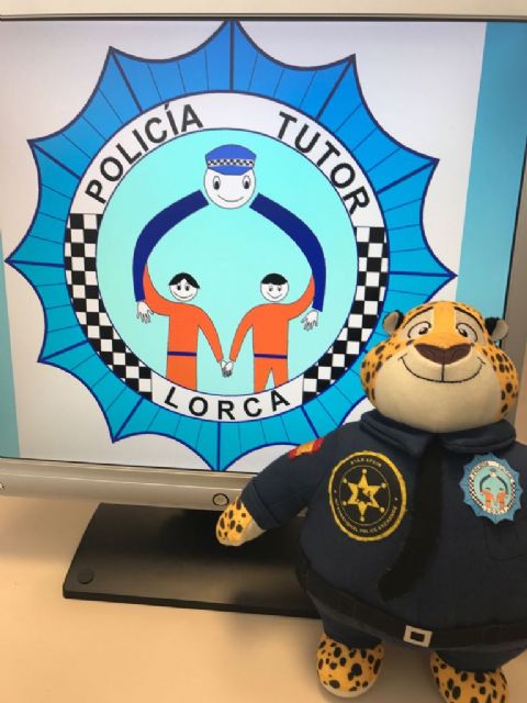 La Policía Local de Lorca se suman a la iniciativa puesta en marcha por la Asociación Star Spain y la AECC para la recaudación de fondos para la lucha contra el cáncer infantil - 2, Foto 2
