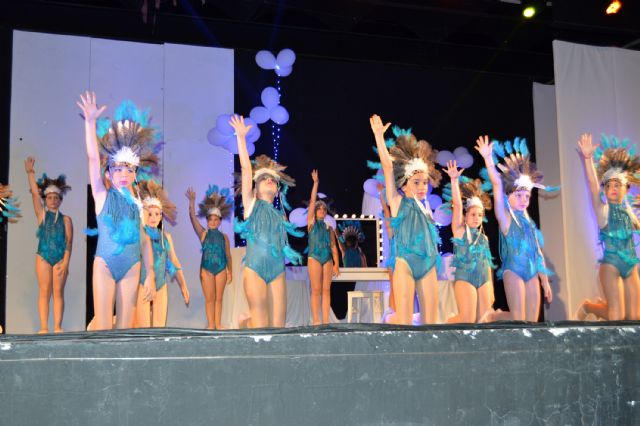 Los integrantes de la academia de danza 'Víctor Campos' protagonizan una gran jornada cultural - 3, Foto 3