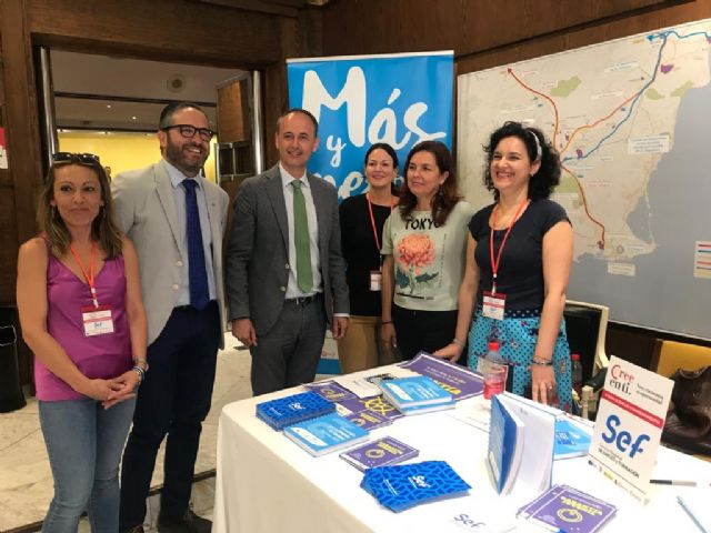 La creación de empleo joven en la Región casi cuatriplica la de España - 1, Foto 1