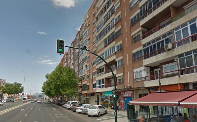 Un joven resulta herido tras intentar apagar un incendio en una vivienda en Cartagena - 1, Foto 1