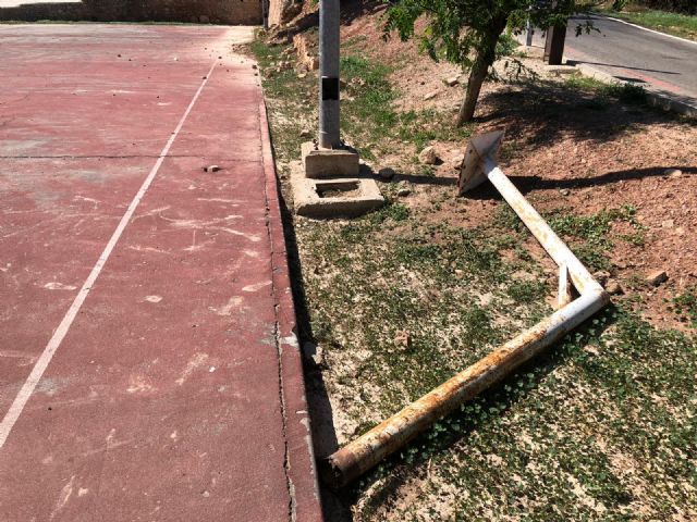 El PP denuncia que el arreglo de la pista deportiva del barrio de Santa María acumula ya 9 meses de retraso - 4, Foto 4