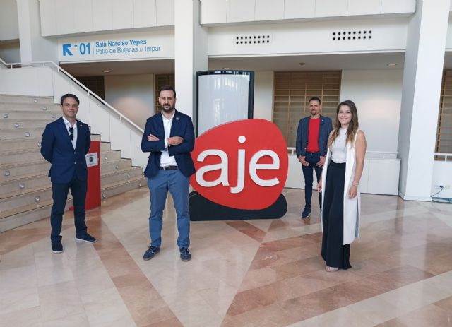 Ginés Ángel García, reelegido por aclamación presidente de AJE Región de Murcia - 2, Foto 2