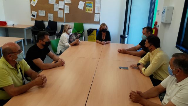Fulgencio Gil se reúne con los trabajadores de Limusa para trasladarles su preocupación por la deriva y el abandono que está sufriendo la empresa - 1, Foto 1
