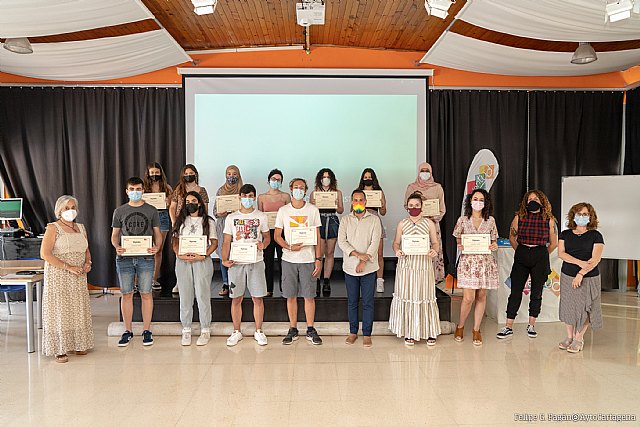 La Concejalía de Juventud entrega los diplomas a los 29 corresponsales juveniles de este curso - 1, Foto 1