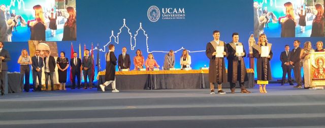 La UCAM gradúa a sus nuevas promociones de las facultades de Comunicación y Educación - 2, Foto 2